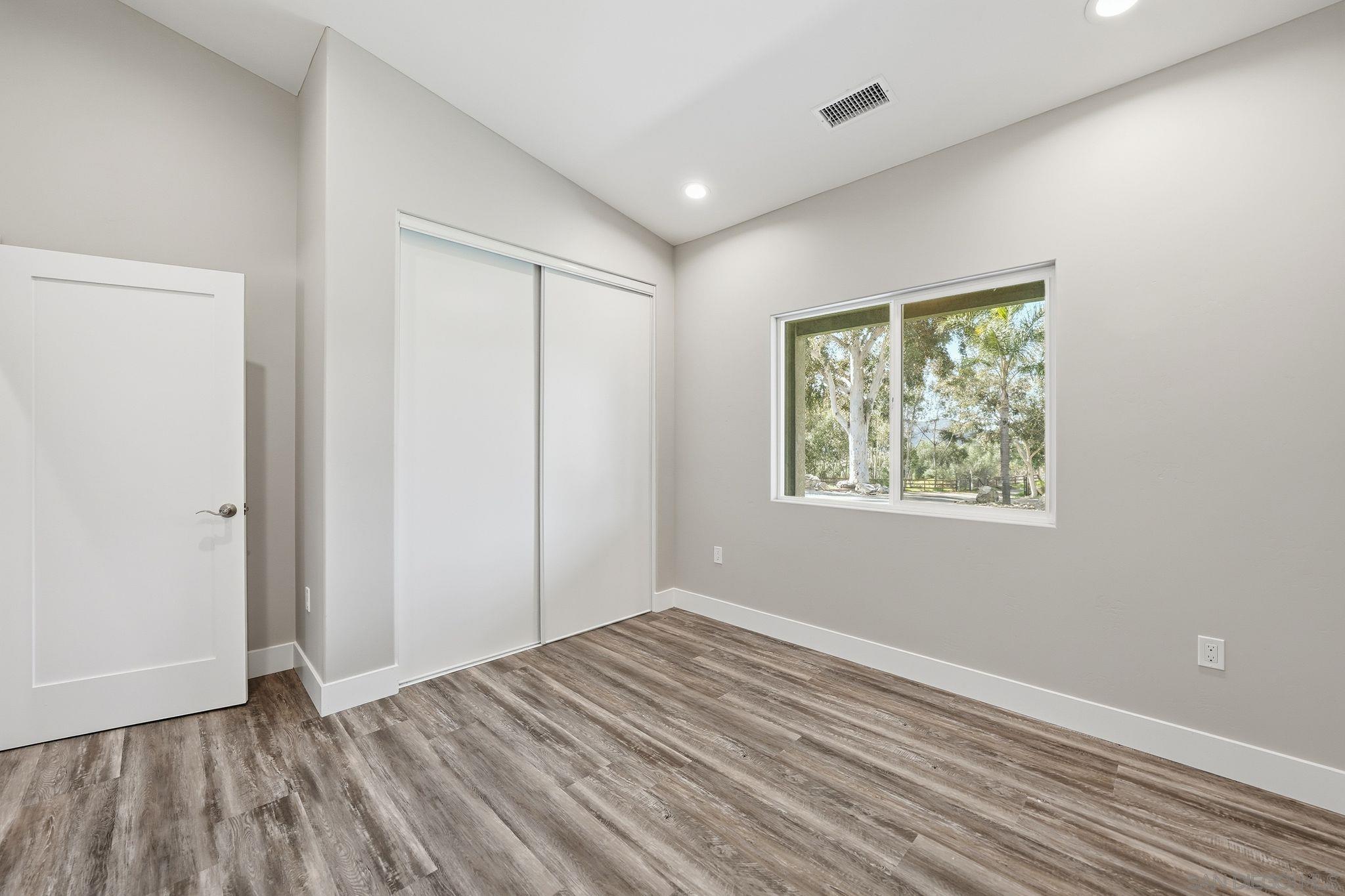 Detail Gallery Image 39 of 74 For 9965  Dunbar Lane, El Cajon,  CA 92021 - 5 Beds | 3/1 Baths