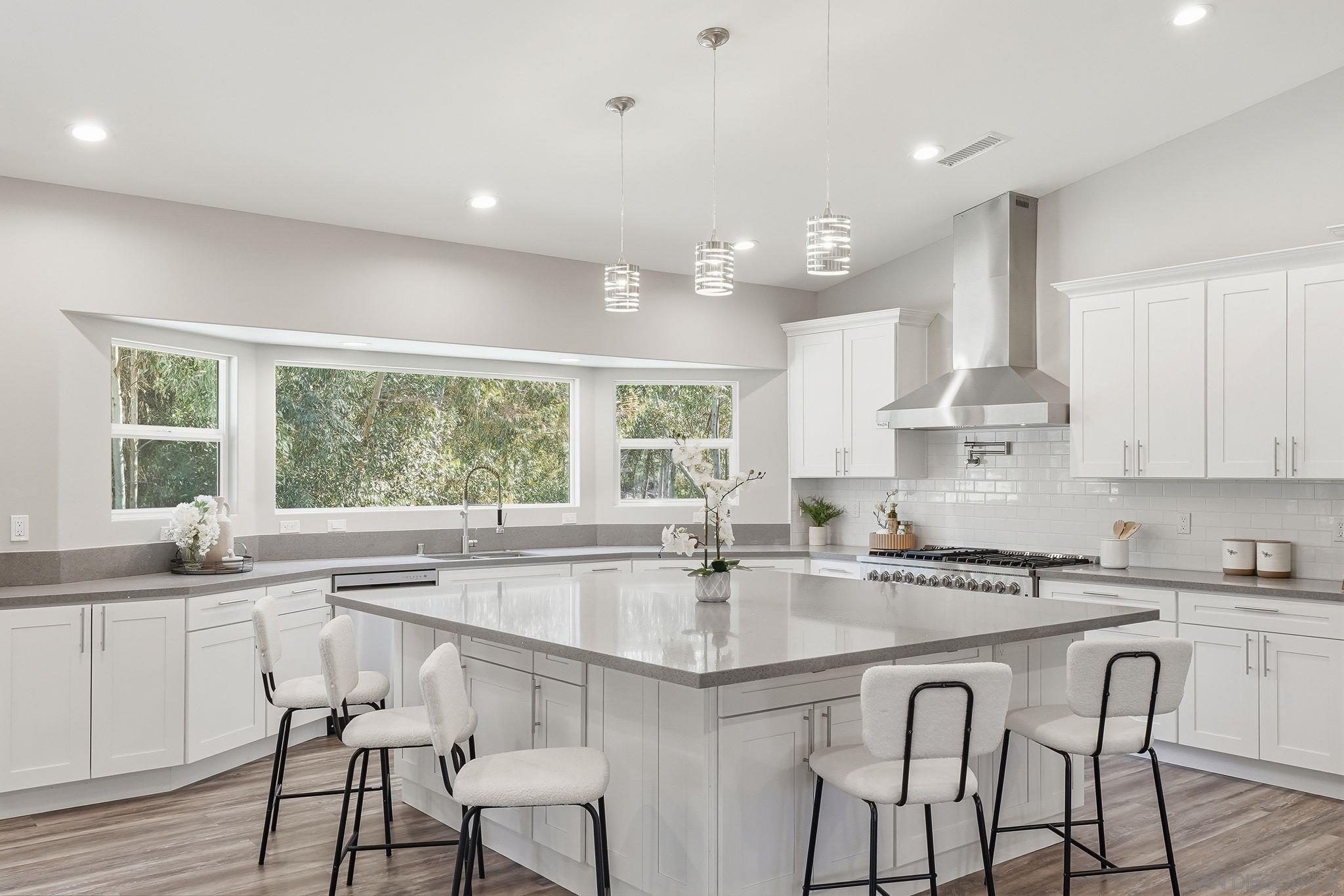 Detail Gallery Image 6 of 74 For 9965  Dunbar Lane, El Cajon,  CA 92021 - 5 Beds | 3/1 Baths