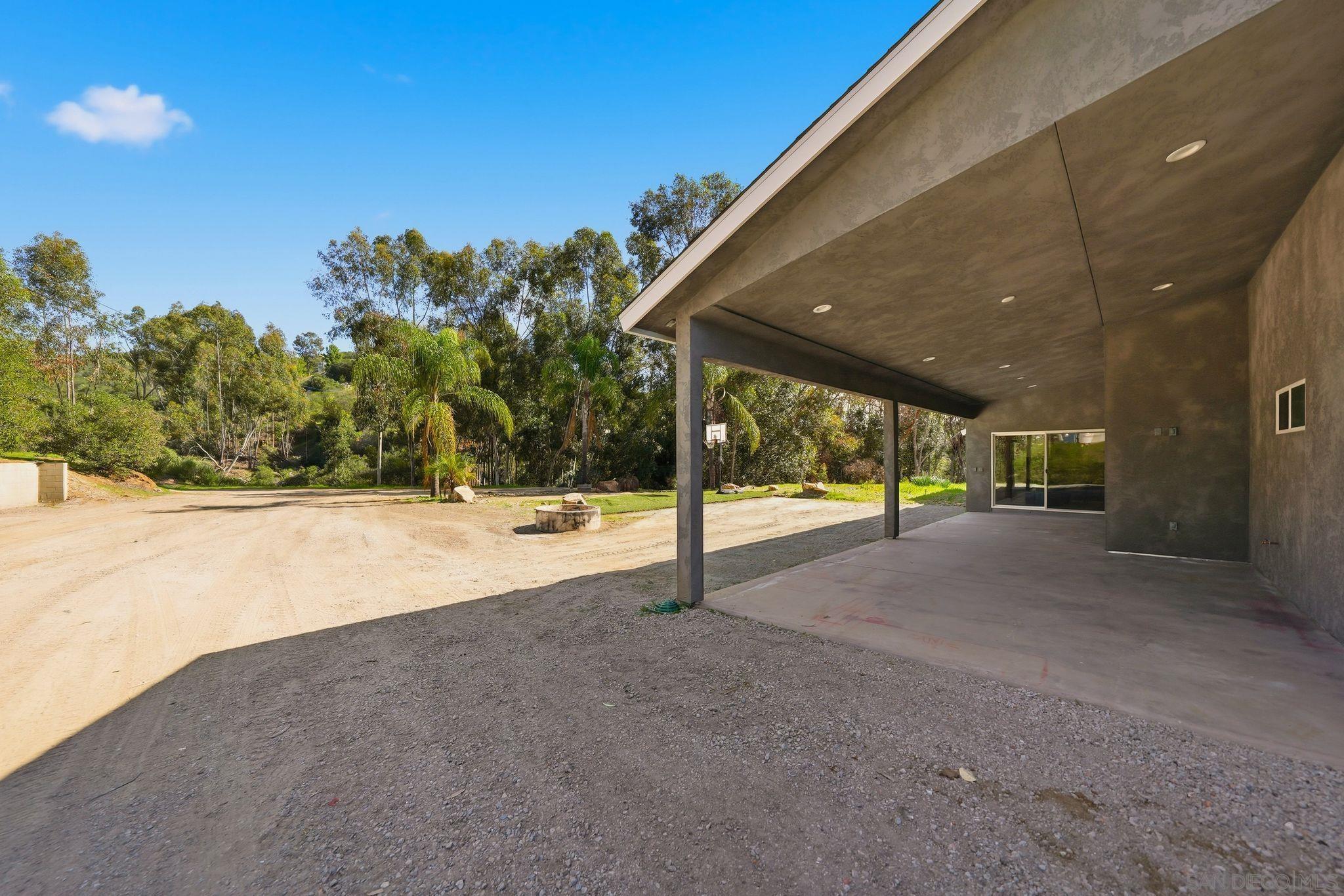 Detail Gallery Image 62 of 74 For 9965  Dunbar Lane, El Cajon,  CA 92021 - 5 Beds | 3/1 Baths