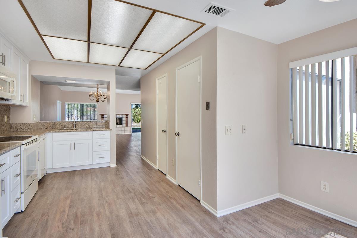 Detail Gallery Image 3 of 9 For 17710  Villamoura Dr, Poway,  CA 92064 - 3 Beds | 2 Baths