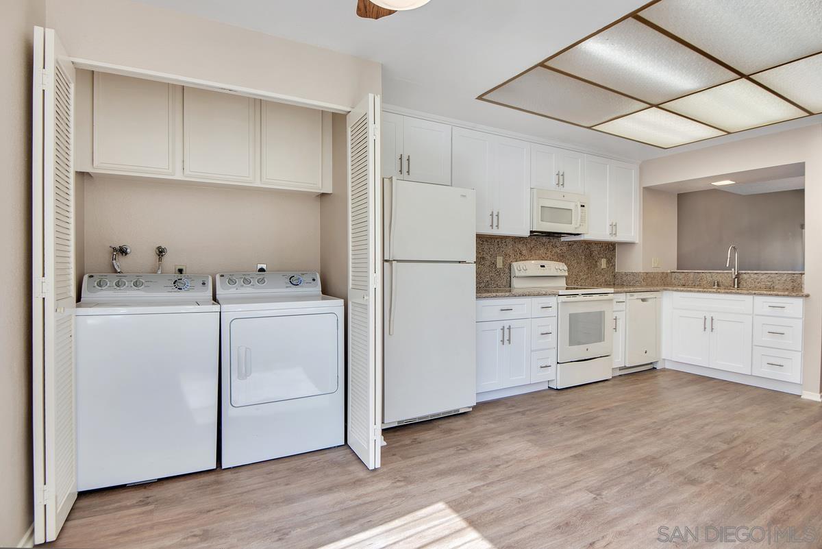 Detail Gallery Image 4 of 9 For 17710  Villamoura Dr, Poway,  CA 92064 - 3 Beds | 2 Baths