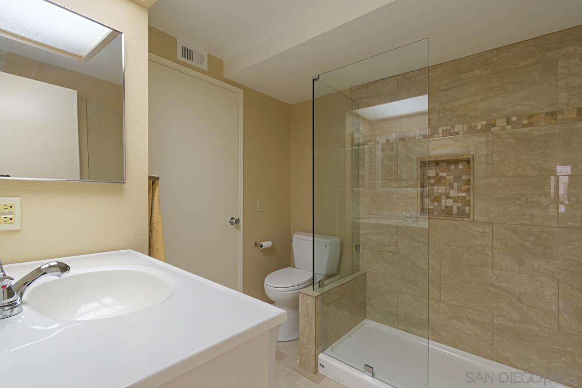 Detail Gallery Image 7 of 9 For 17710  Villamoura Dr, Poway,  CA 92064 - 3 Beds | 2 Baths