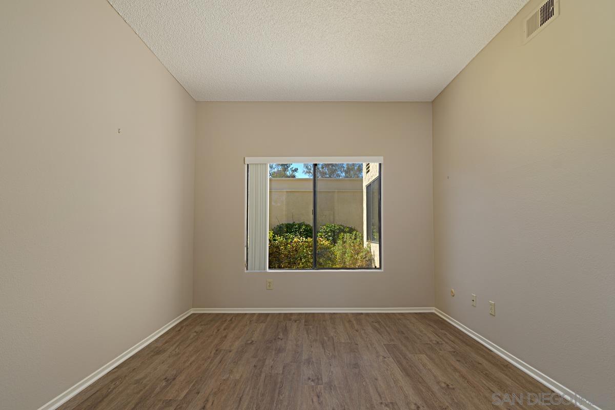 Detail Gallery Image 8 of 9 For 17710  Villamoura Dr, Poway,  CA 92064 - 3 Beds | 2 Baths