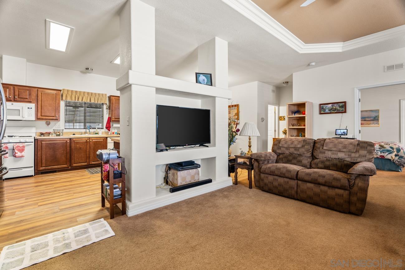 Detail Gallery Image 11 of 35 For 525 W El Norte Parkway  #75,  Escondido,  CA 92026 - 3 Beds | 2 Baths