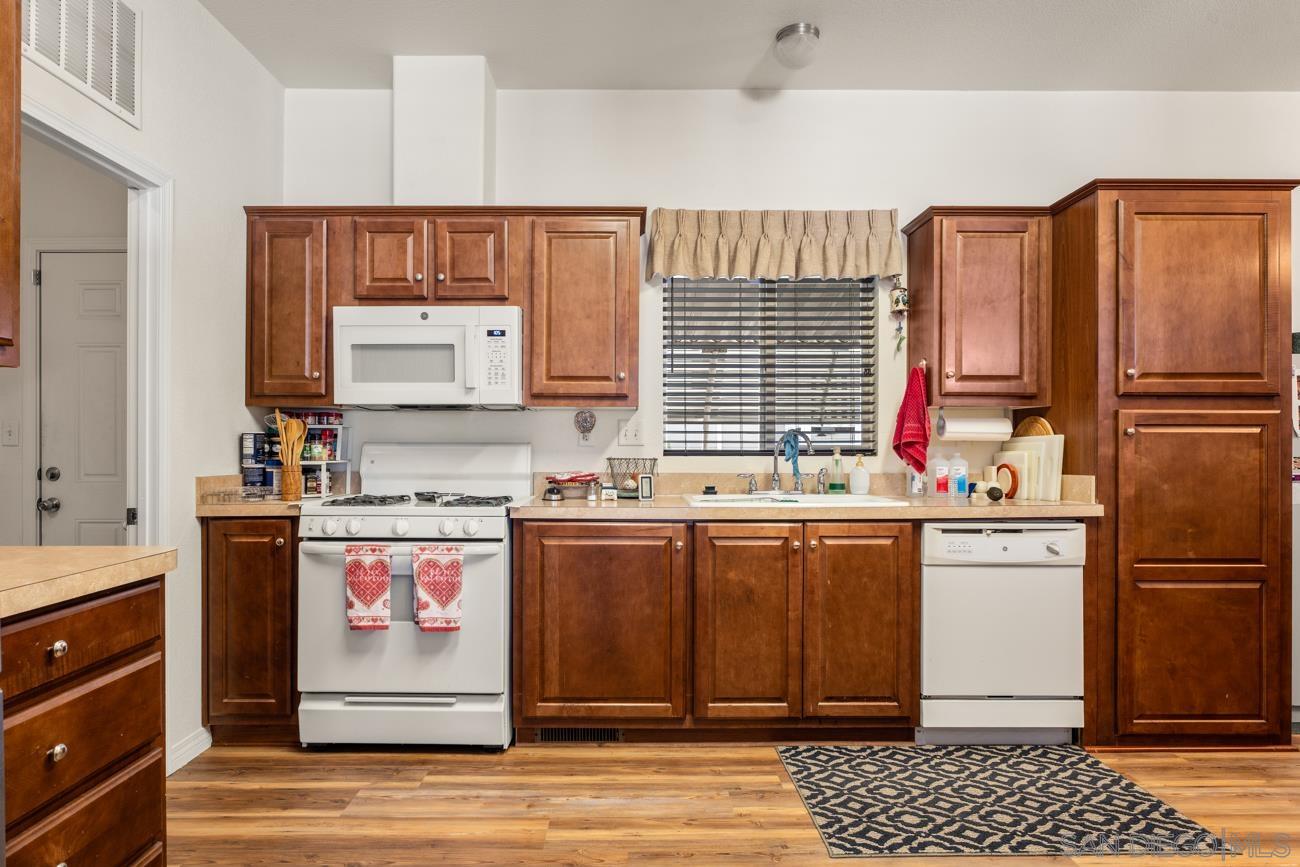 Detail Gallery Image 13 of 35 For 525 W El Norte Parkway  #75,  Escondido,  CA 92026 - 3 Beds | 2 Baths