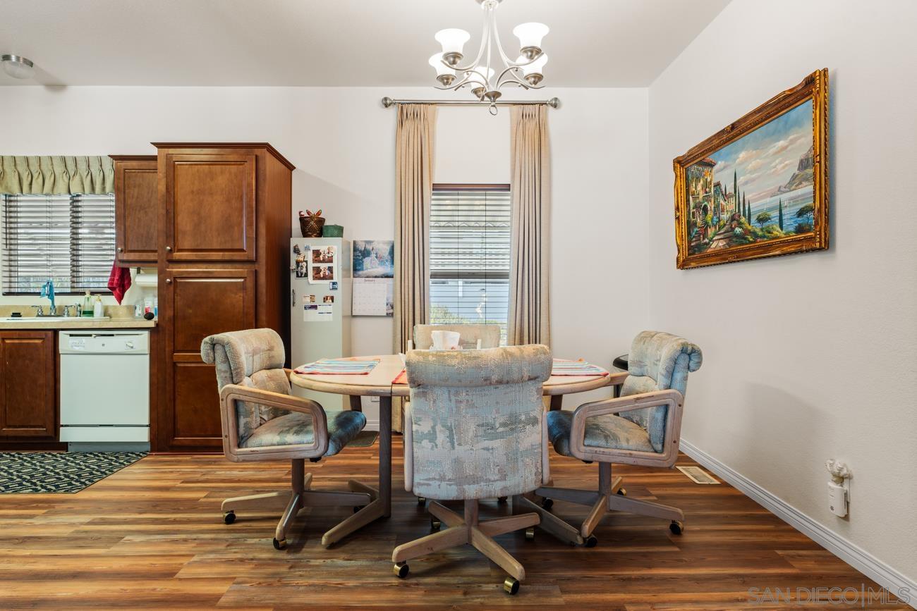 Detail Gallery Image 4 of 35 For 525 W El Norte Parkway  #75,  Escondido,  CA 92026 - 3 Beds | 2 Baths