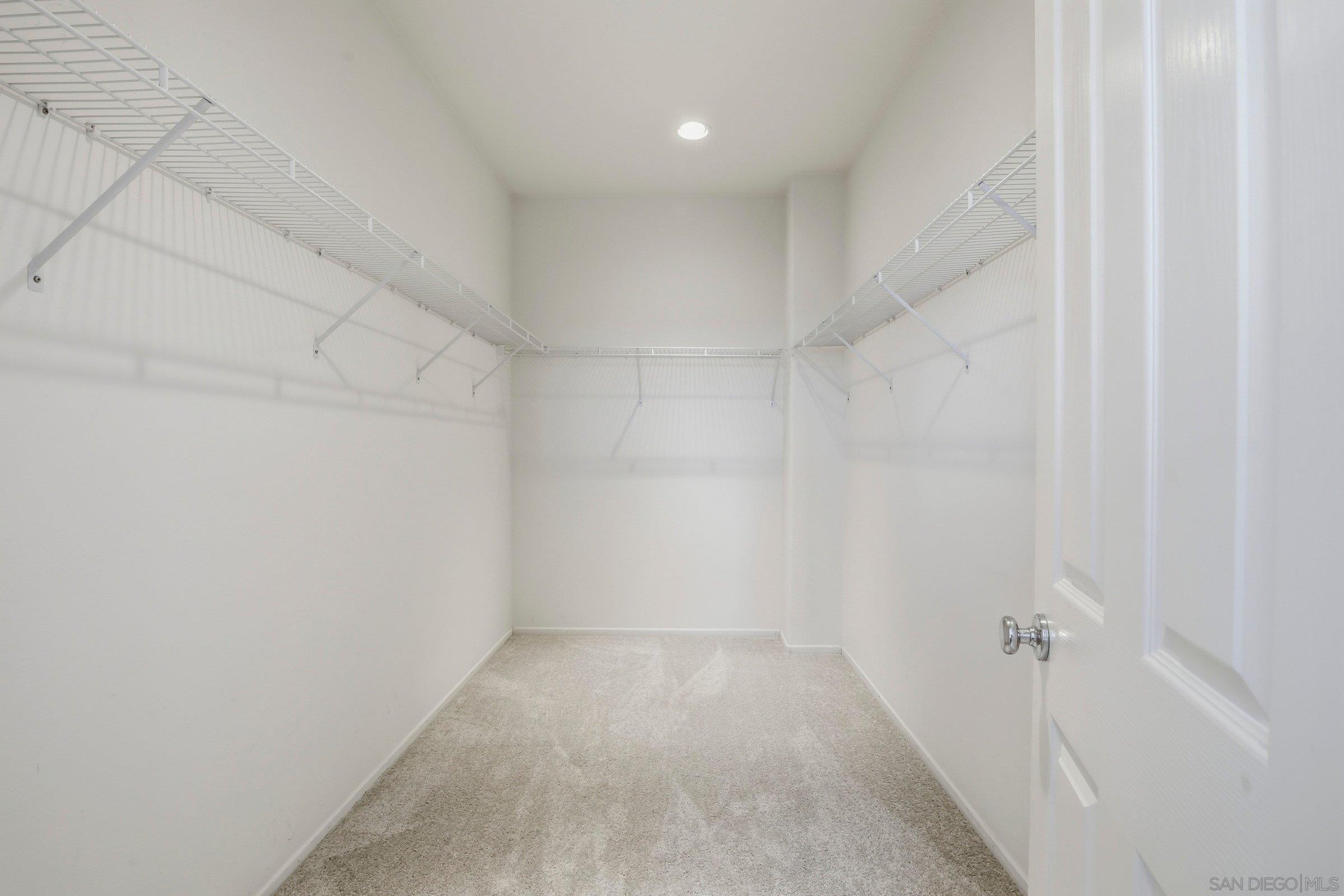 Detail Gallery Image 24 of 44 For 11369  Vista Elevada, San Diego,  CA 92131 - 4 Beds | 2/1 Baths