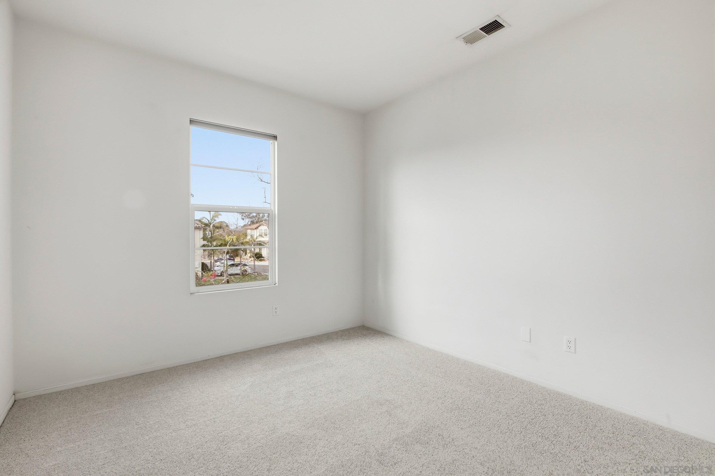 Detail Gallery Image 28 of 44 For 11369  Vista Elevada, San Diego,  CA 92131 - 4 Beds | 2/1 Baths