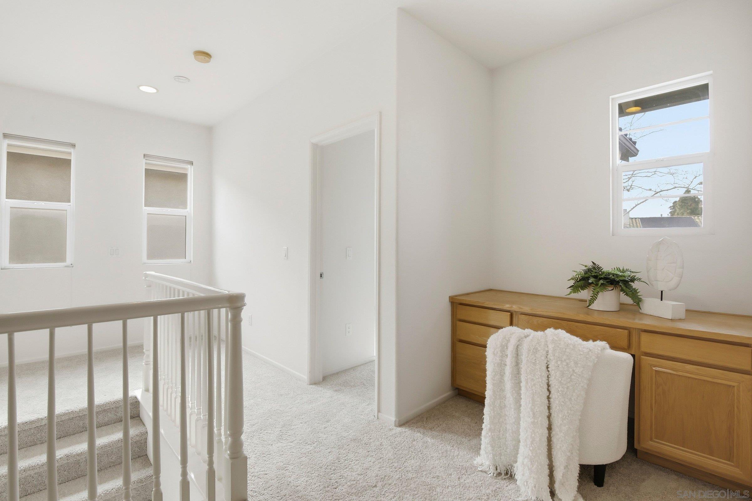 Detail Gallery Image 30 of 44 For 11369  Vista Elevada, San Diego,  CA 92131 - 4 Beds | 2/1 Baths