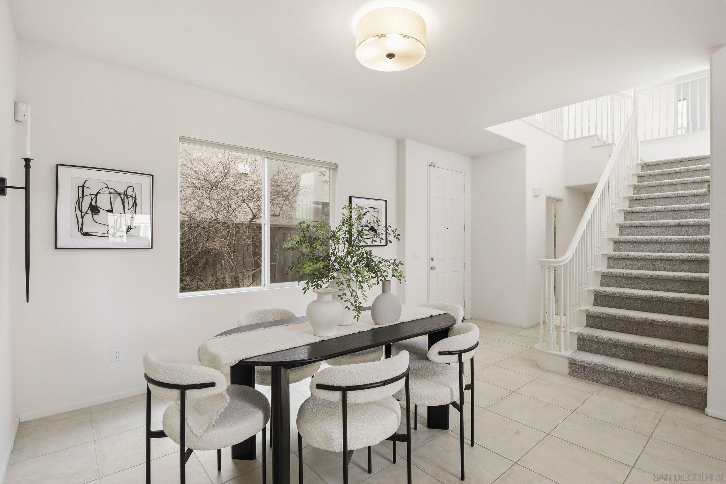 Detail Gallery Image 4 of 44 For 11369  Vista Elevada, San Diego,  CA 92131 - 4 Beds | 2/1 Baths