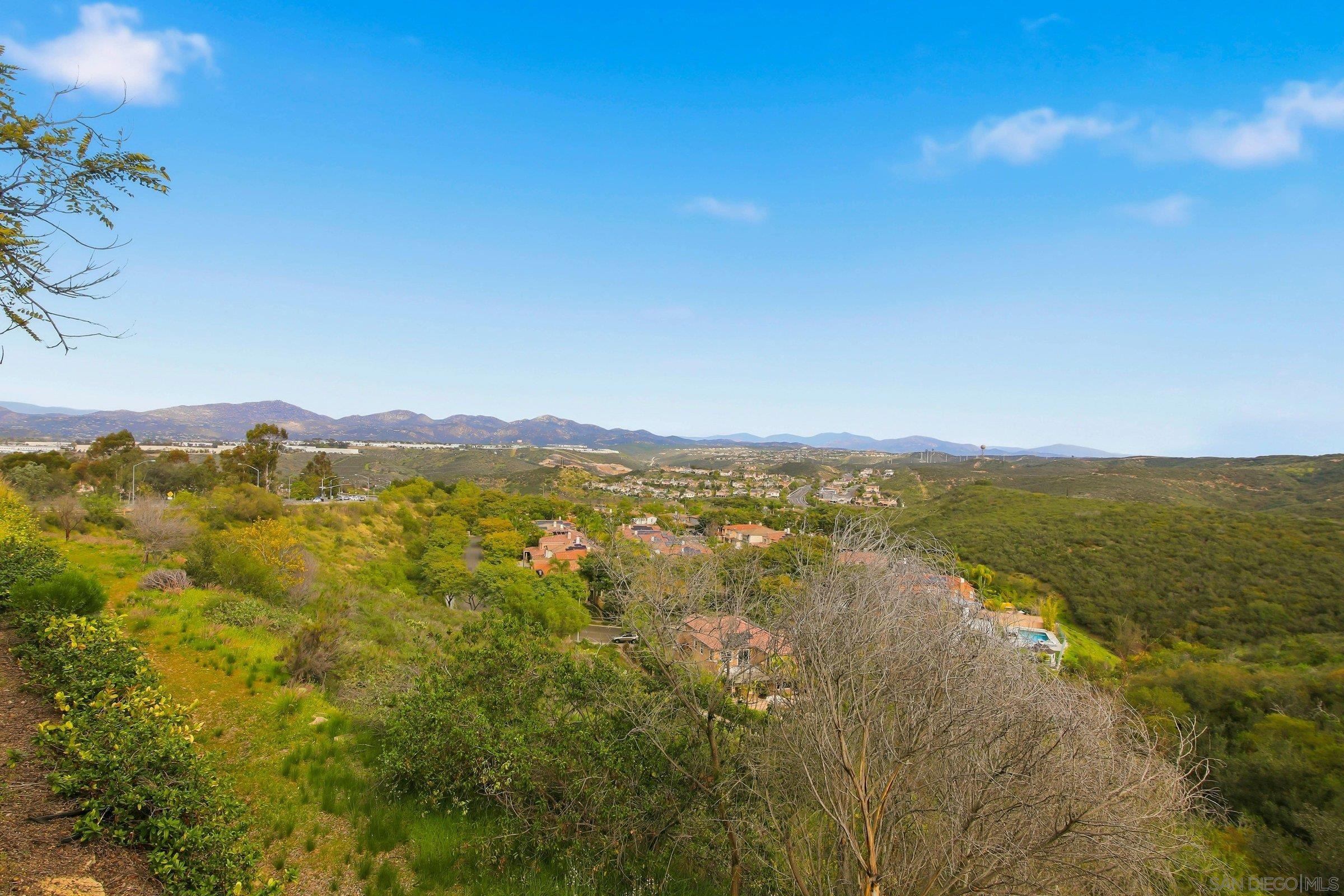Detail Gallery Image 43 of 44 For 11369  Vista Elevada, San Diego,  CA 92131 - 4 Beds | 2/1 Baths