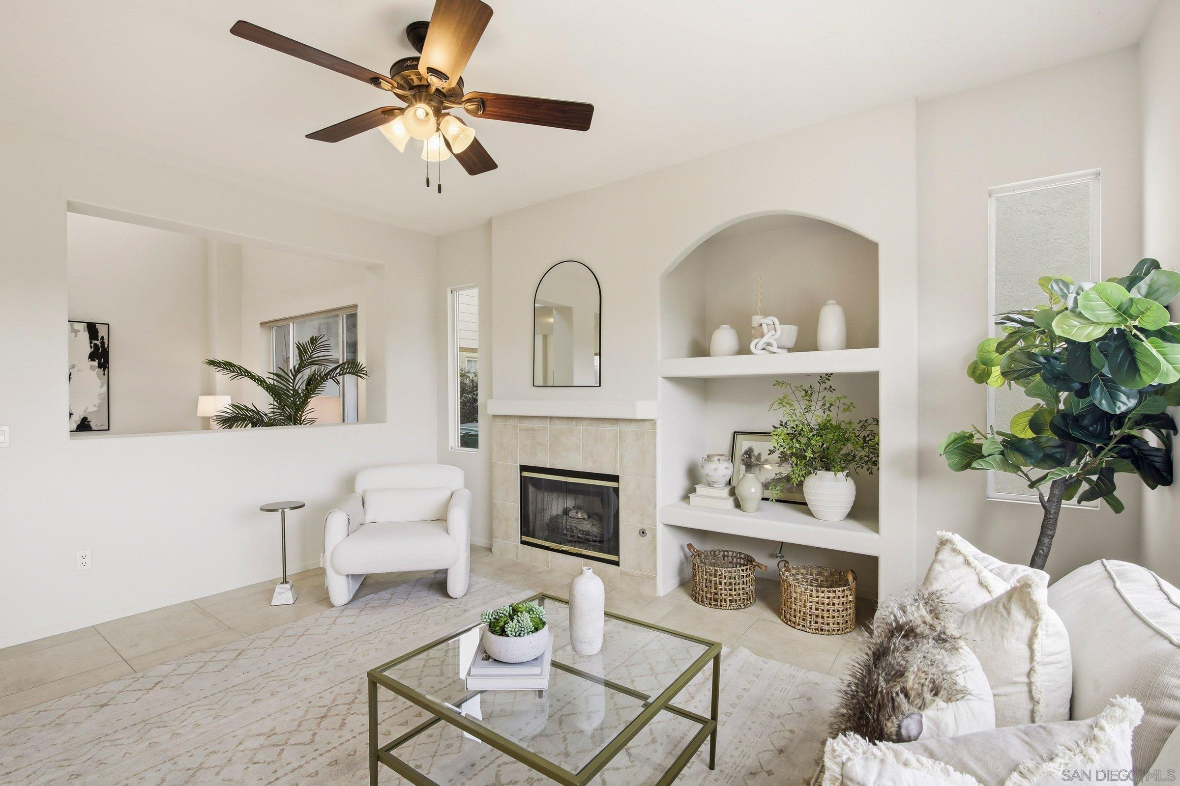 Detail Gallery Image 9 of 44 For 11369  Vista Elevada, San Diego,  CA 92131 - 4 Beds | 2/1 Baths