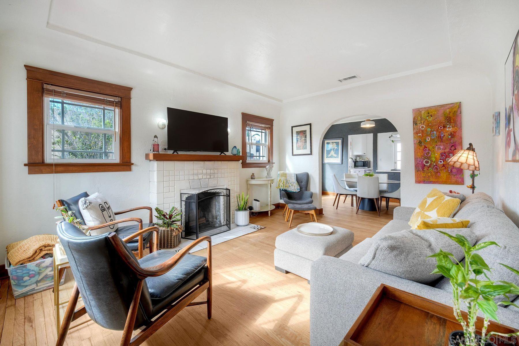 Front Image Thumbnail for SD260002959