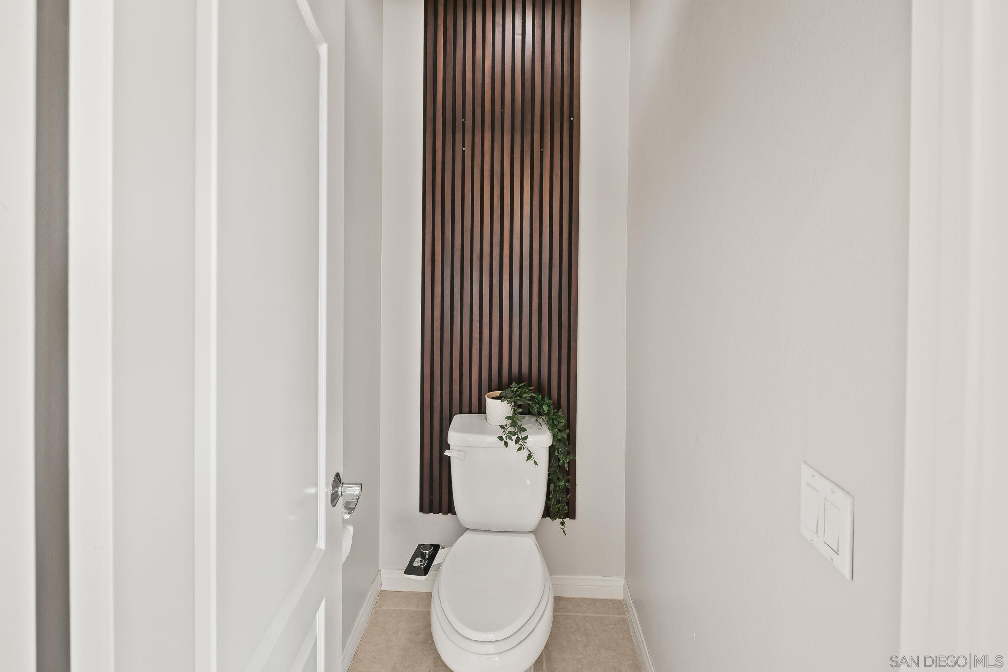 Detail Gallery Image 27 of 75 For 624  Ridgemont Cir, Escondido,  CA 92027 - 5 Beds | 4/1 Baths