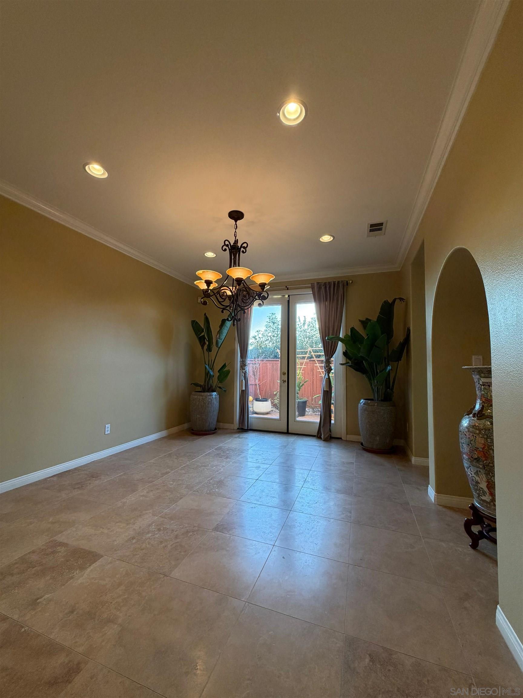 Detail Gallery Image 30 of 75 For 624  Ridgemont Cir, Escondido,  CA 92027 - 5 Beds | 4/1 Baths