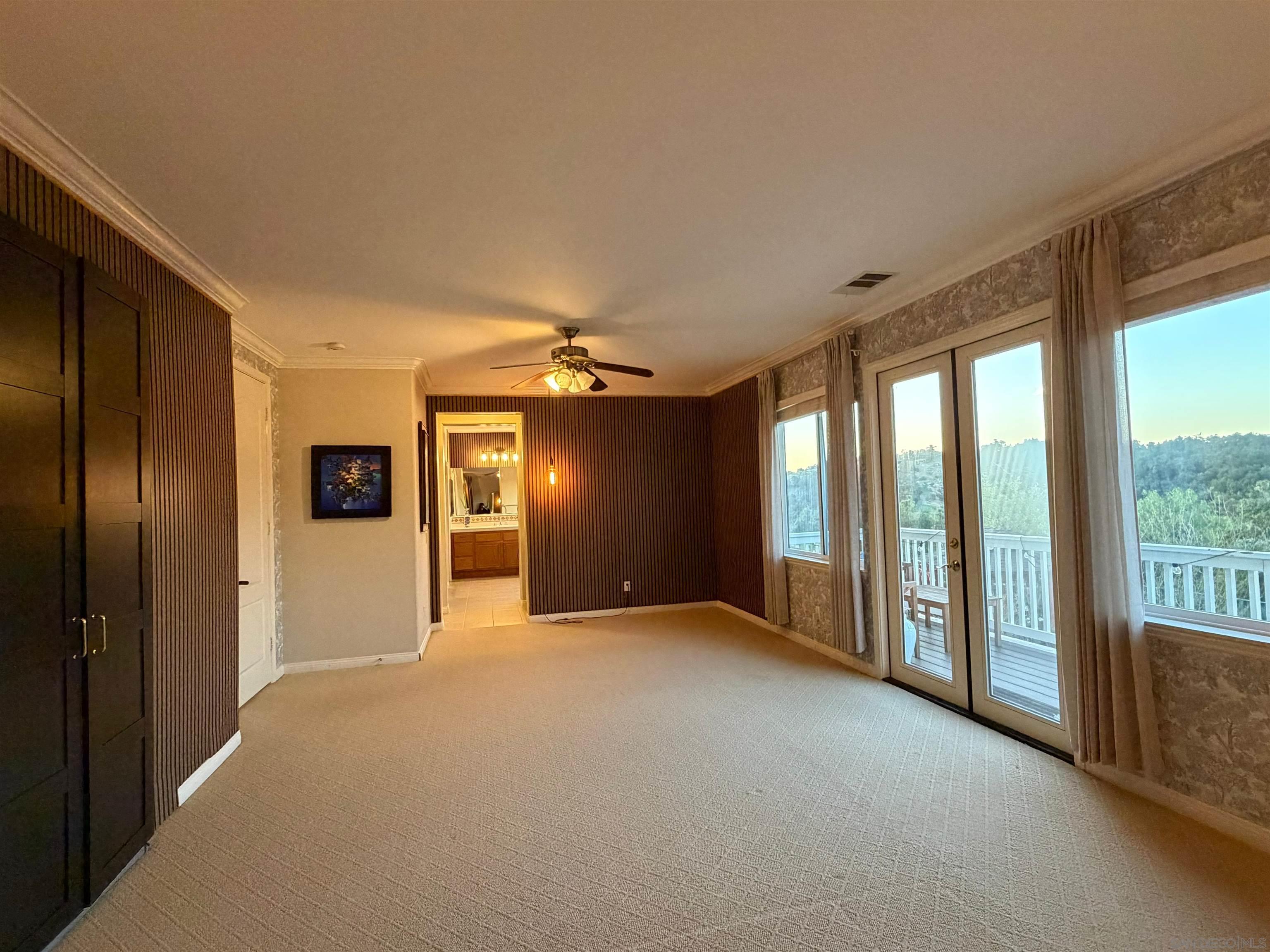 Detail Gallery Image 4 of 75 For 624  Ridgemont Cir, Escondido,  CA 92027 - 5 Beds | 4/1 Baths