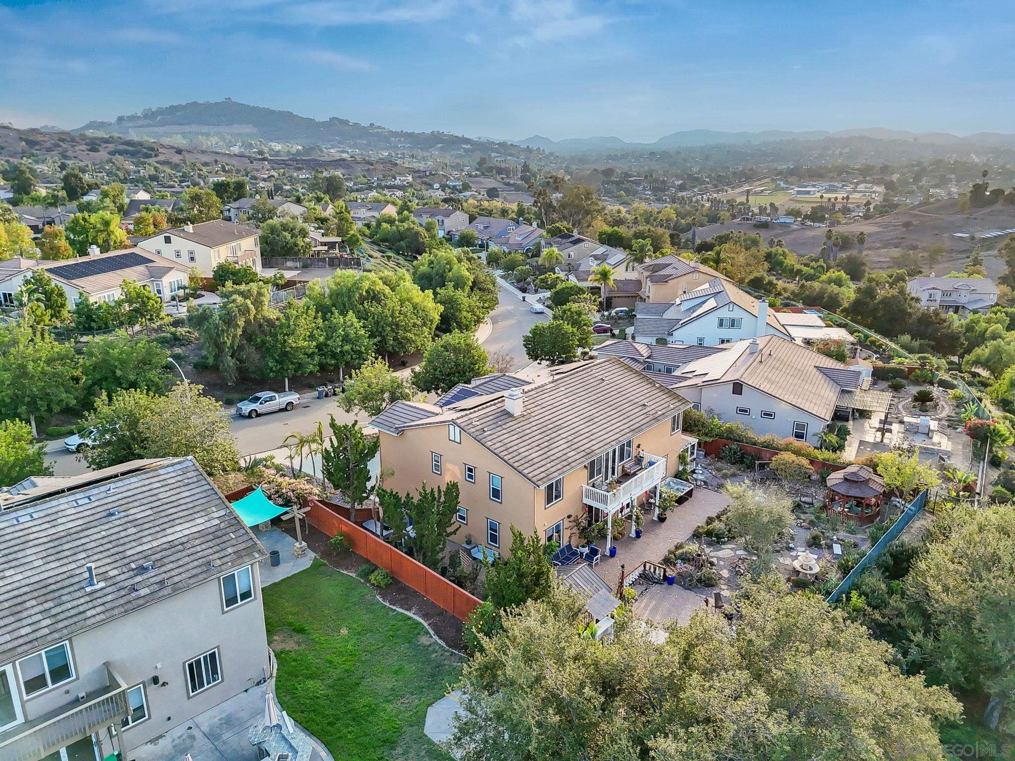 Detail Gallery Image 50 of 75 For 624  Ridgemont Cir, Escondido,  CA 92027 - 5 Beds | 4/1 Baths