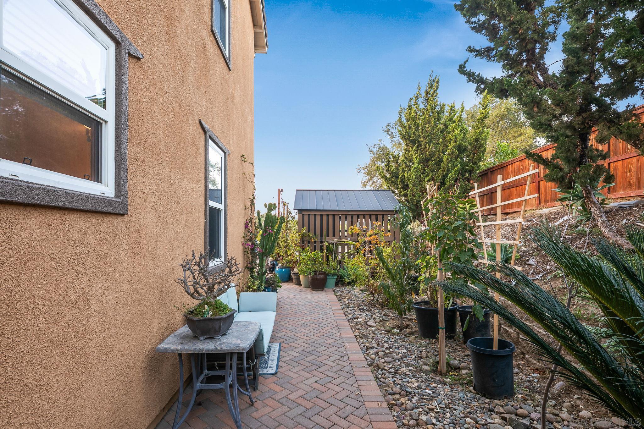 Detail Gallery Image 73 of 75 For 624  Ridgemont Cir, Escondido,  CA 92027 - 5 Beds | 4/1 Baths