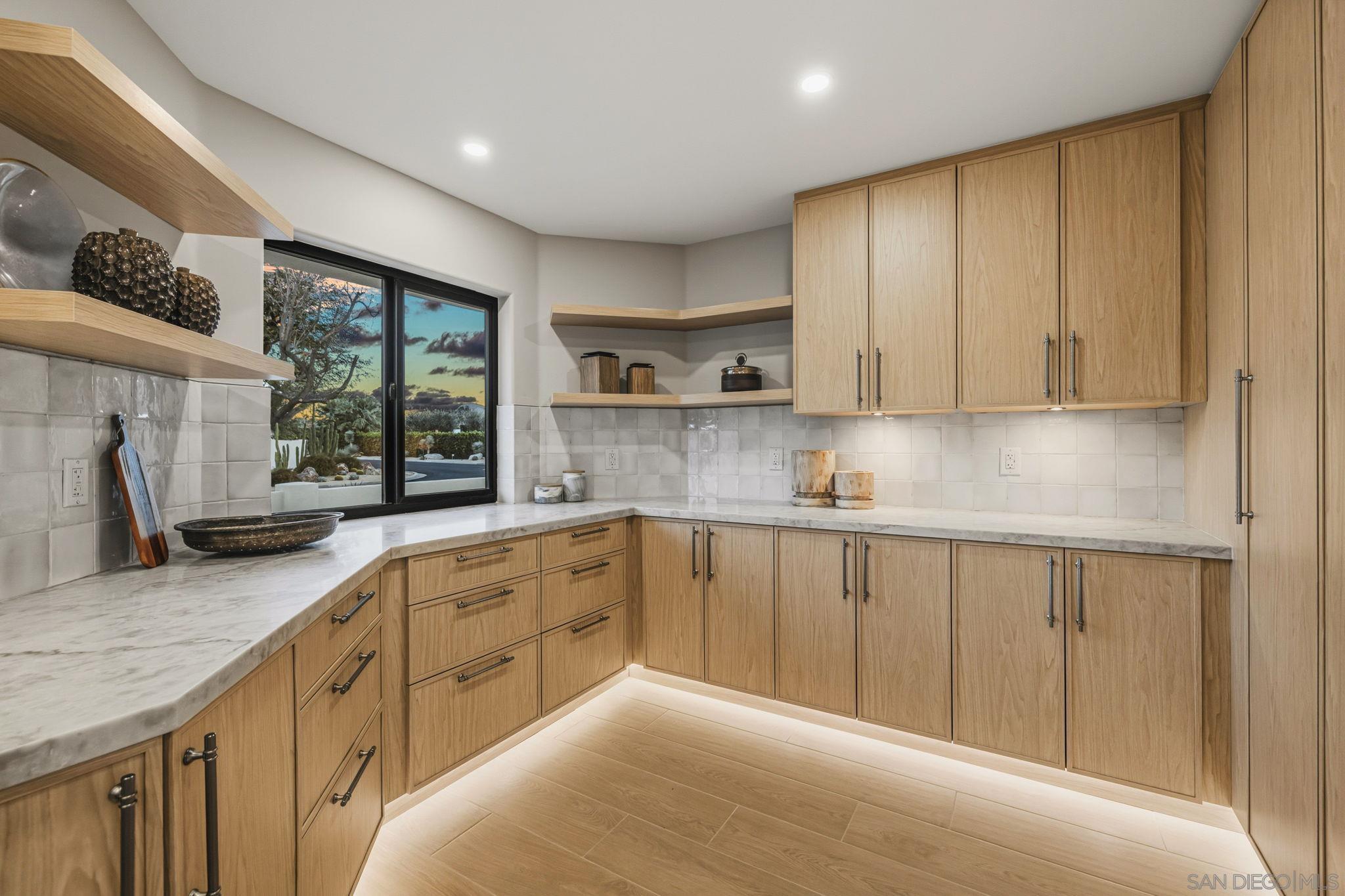 Detail Gallery Image 28 of 75 For 72400  Rancho Rd, Rancho Mirage,  CA 92270 - 5 Beds | 5 Baths