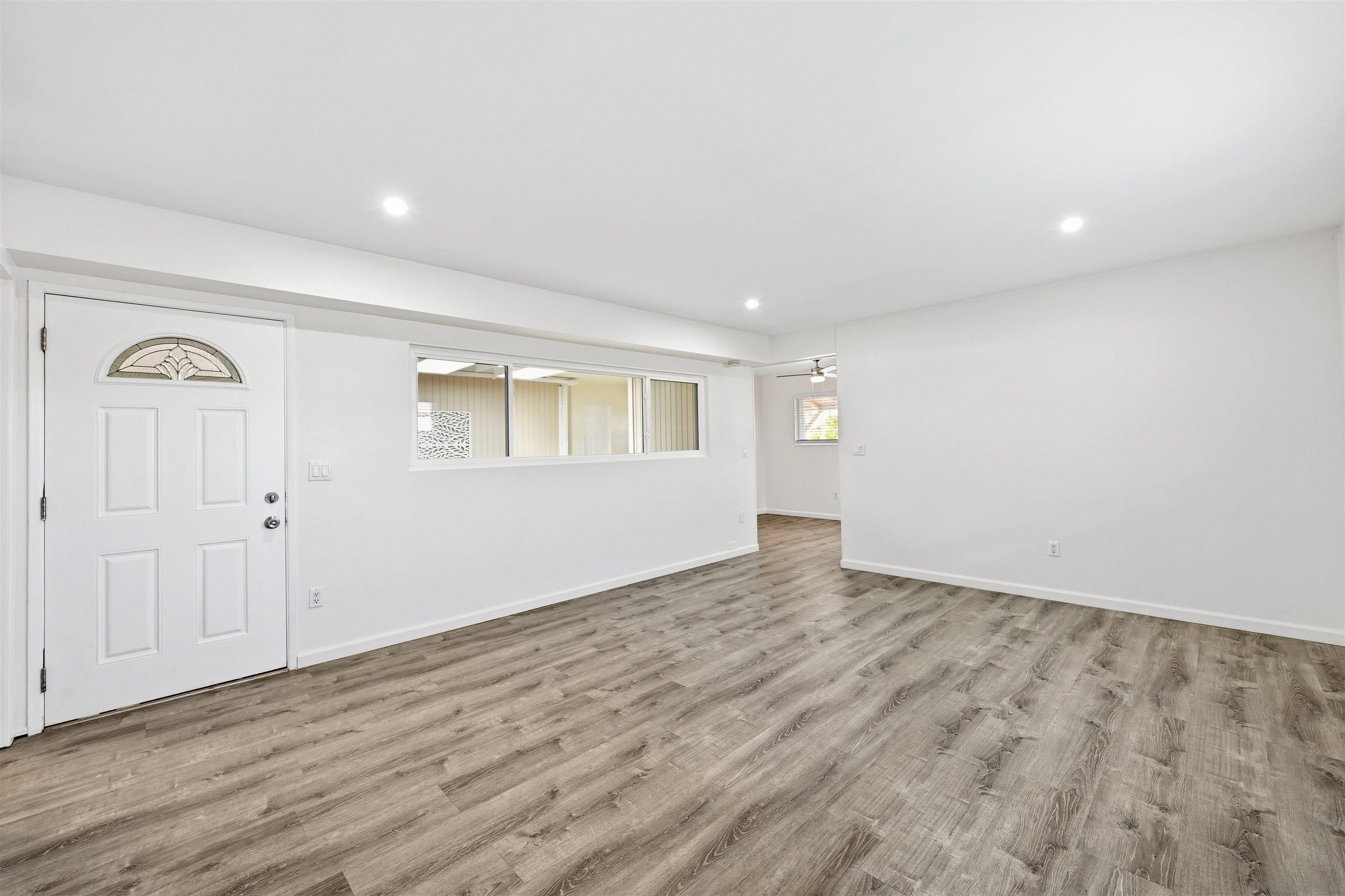 Detail Gallery Image 3 of 27 For 5253  Lewison Pl, San Diego,  CA 92120 - 3 Beds | 2 Baths