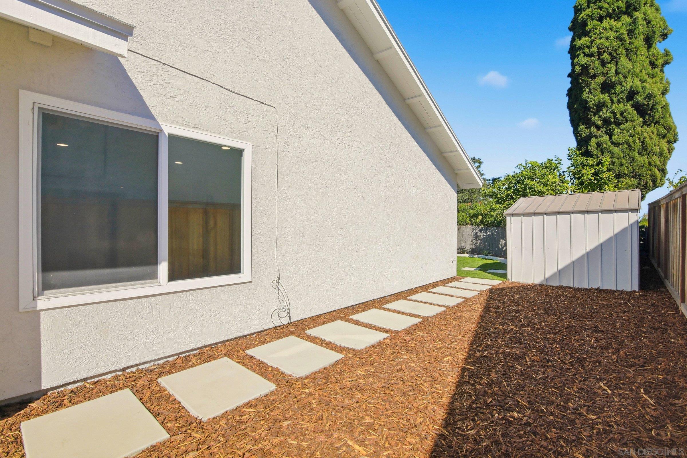 Detail Gallery Image 31 of 39 For 4224  Governor Dr, San Diego,  CA 92122 - 3 Beds | 2 Baths