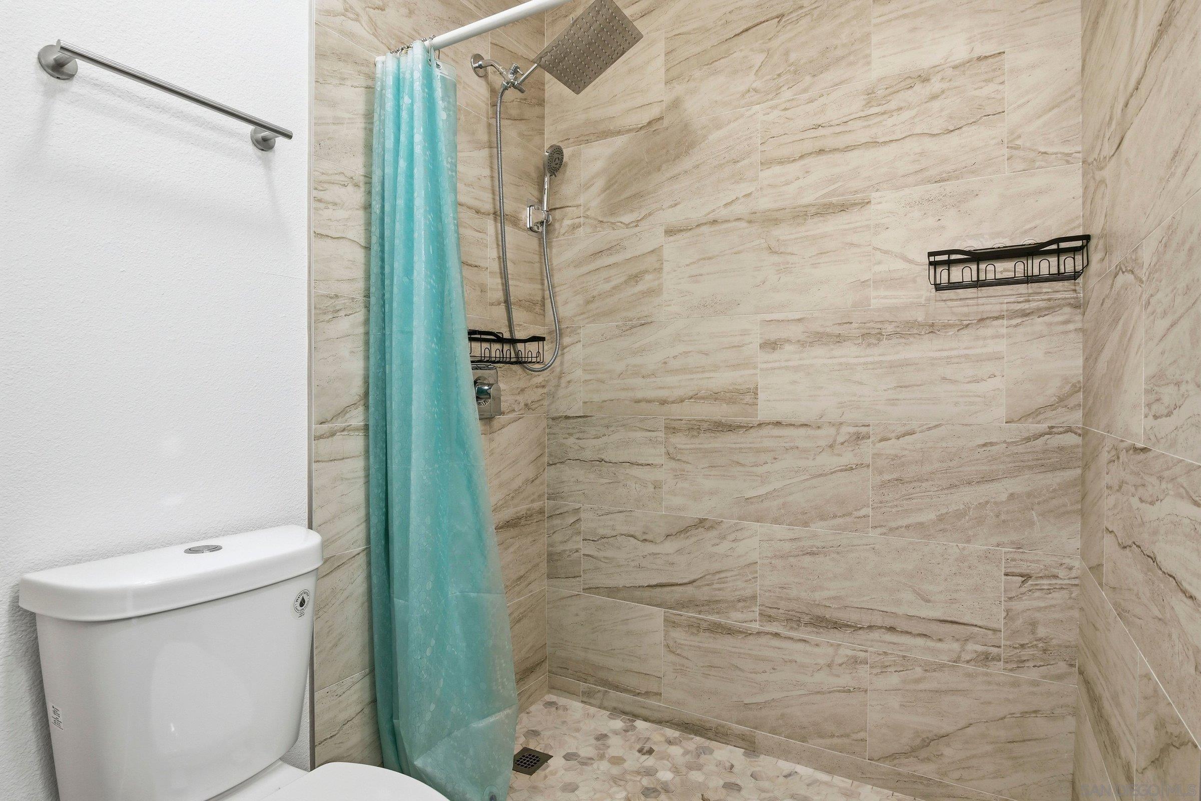 Detail Gallery Image 35 of 39 For 4224  Governor Dr, San Diego,  CA 92122 - 3 Beds | 2 Baths