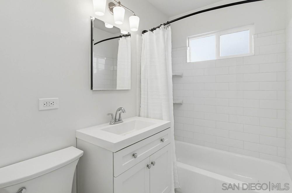 Detail Gallery Image 21 of 24 For 1852  Chalcedony St, San Diego,  CA 92109 - 3 Beds | 1 Baths