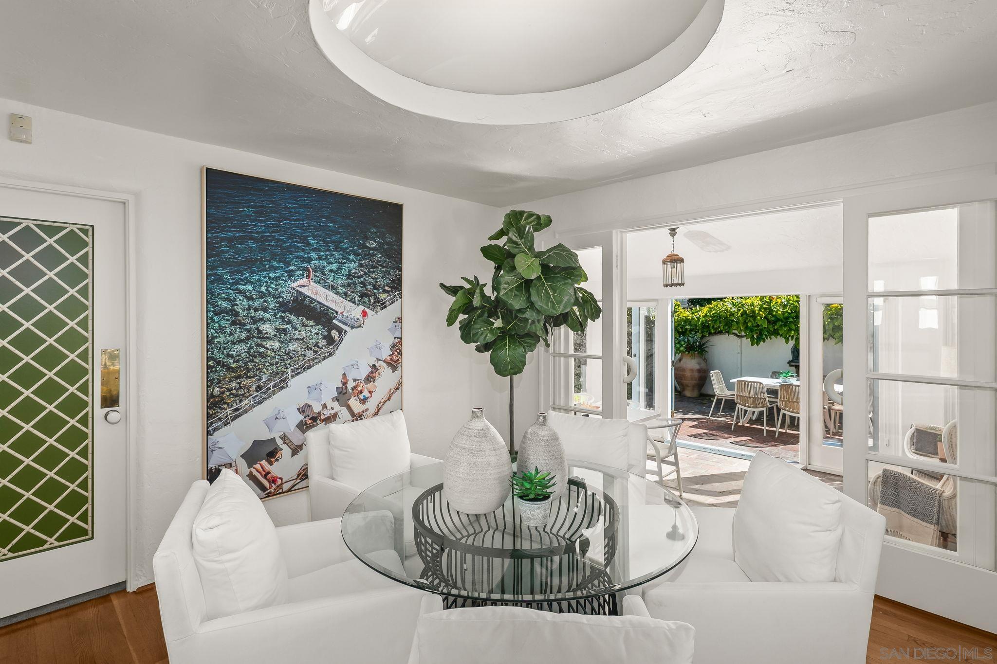 Detail Gallery Image 11 of 49 For 7227  Olivetas Ave, La Jolla,  CA 92037 - 4 Beds | 3 Baths