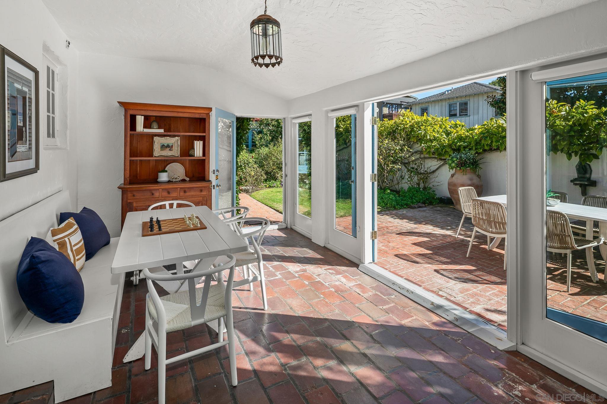 Detail Gallery Image 13 of 49 For 7227  Olivetas Ave, La Jolla,  CA 92037 - 4 Beds | 3 Baths