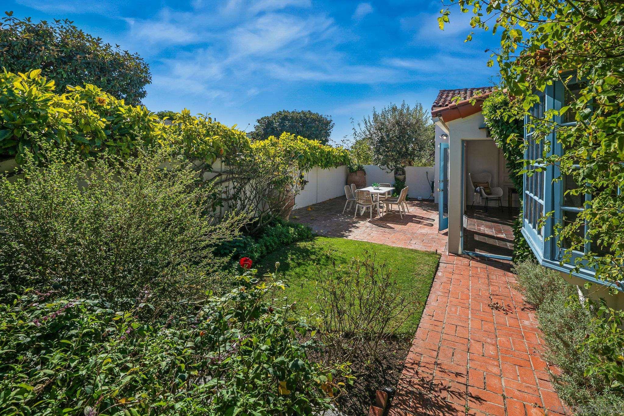 Detail Gallery Image 18 of 49 For 7227  Olivetas Ave, La Jolla,  CA 92037 - 4 Beds | 3 Baths