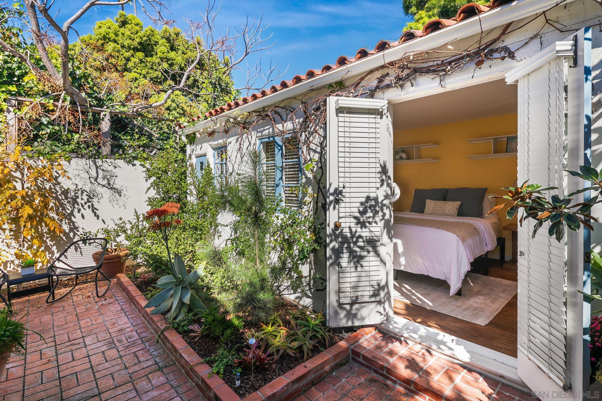 Detail Gallery Image 30 of 49 For 7227  Olivetas Ave, La Jolla,  CA 92037 - 4 Beds | 3 Baths