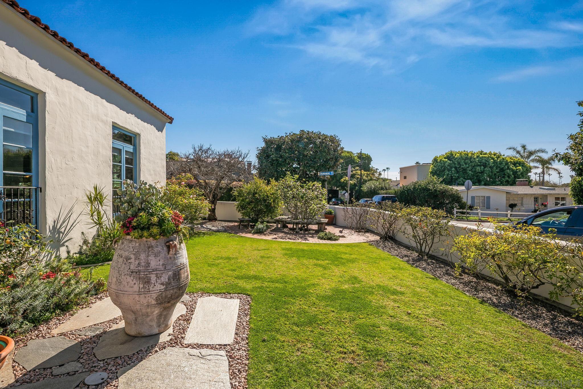 Detail Gallery Image 39 of 49 For 7227  Olivetas Ave, La Jolla,  CA 92037 - 4 Beds | 3 Baths