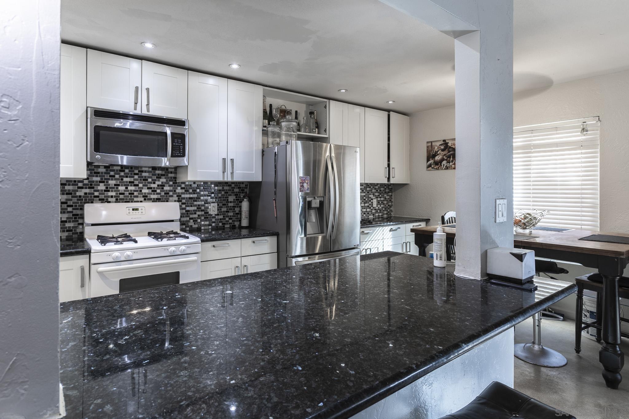 Detail Gallery Image 12 of 36 For 2531  Caminito Hiedra, San Diego,  CA 92154 - 4 Beds | 2 Baths