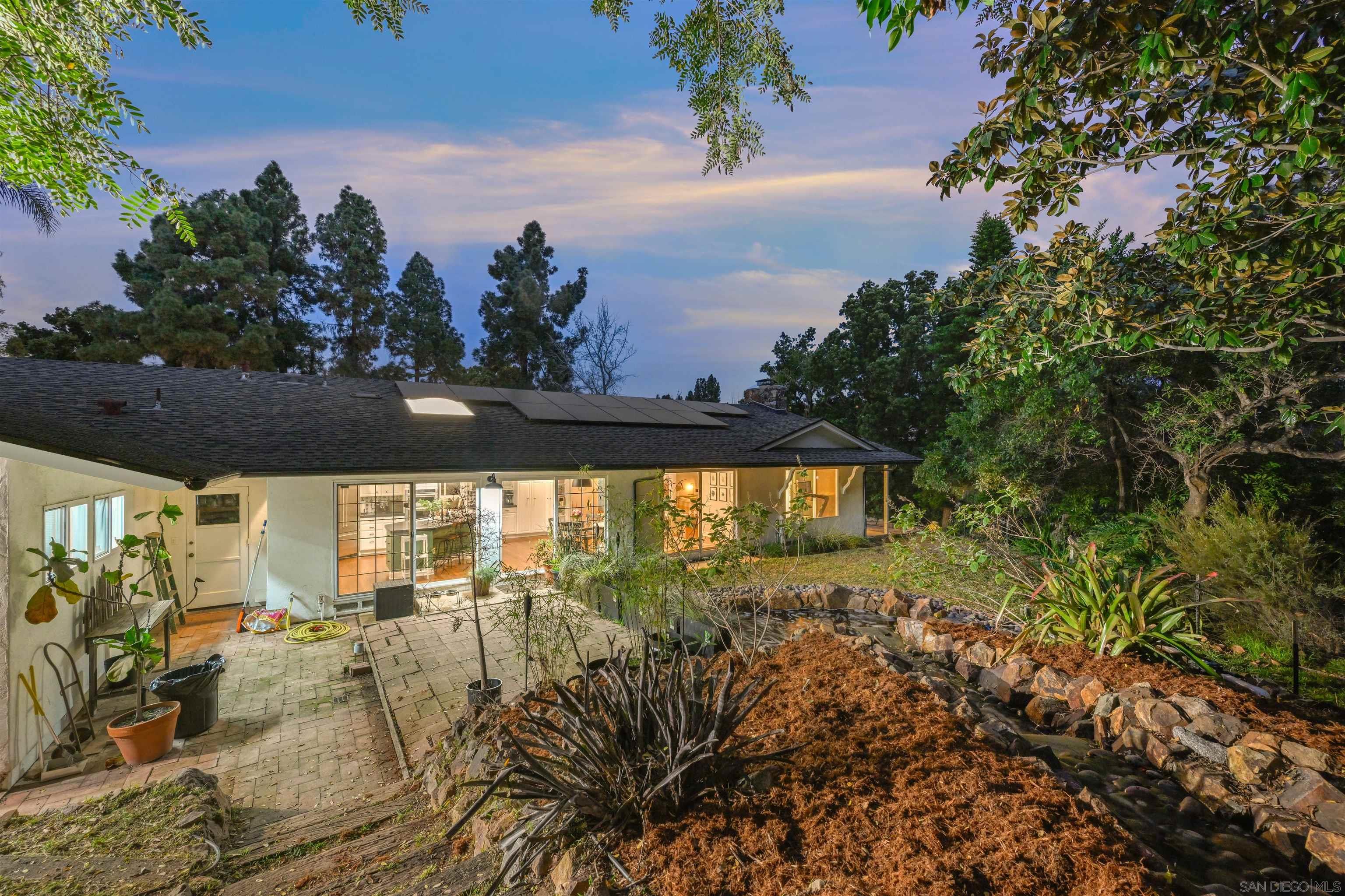 Detail Gallery Image 2 of 36 For 8615  Mariposa St, La Mesa,  CA 91941 - 4 Beds | 2/1 Baths