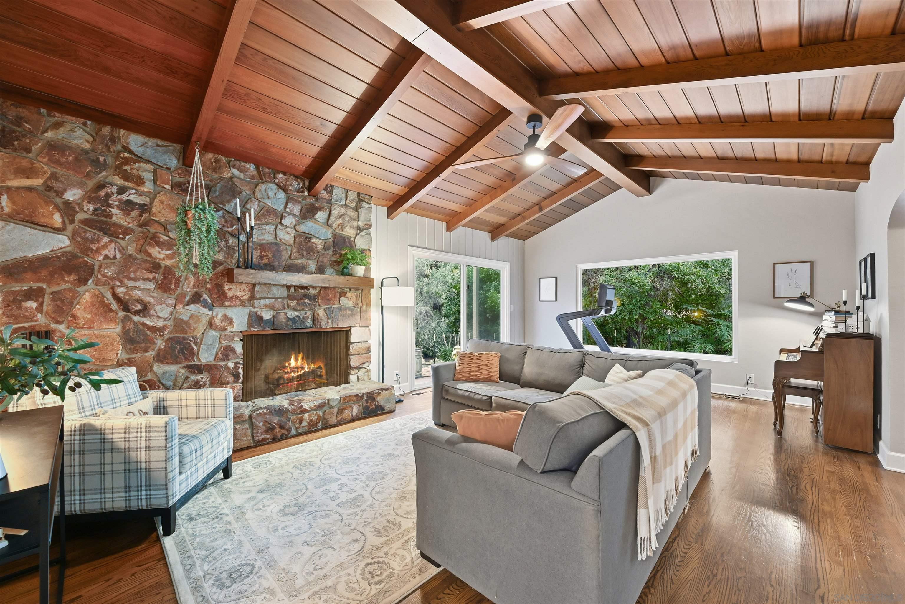 Detail Gallery Image 15 of 36 For 8615  Mariposa St, La Mesa,  CA 91941 - 4 Beds | 2/1 Baths