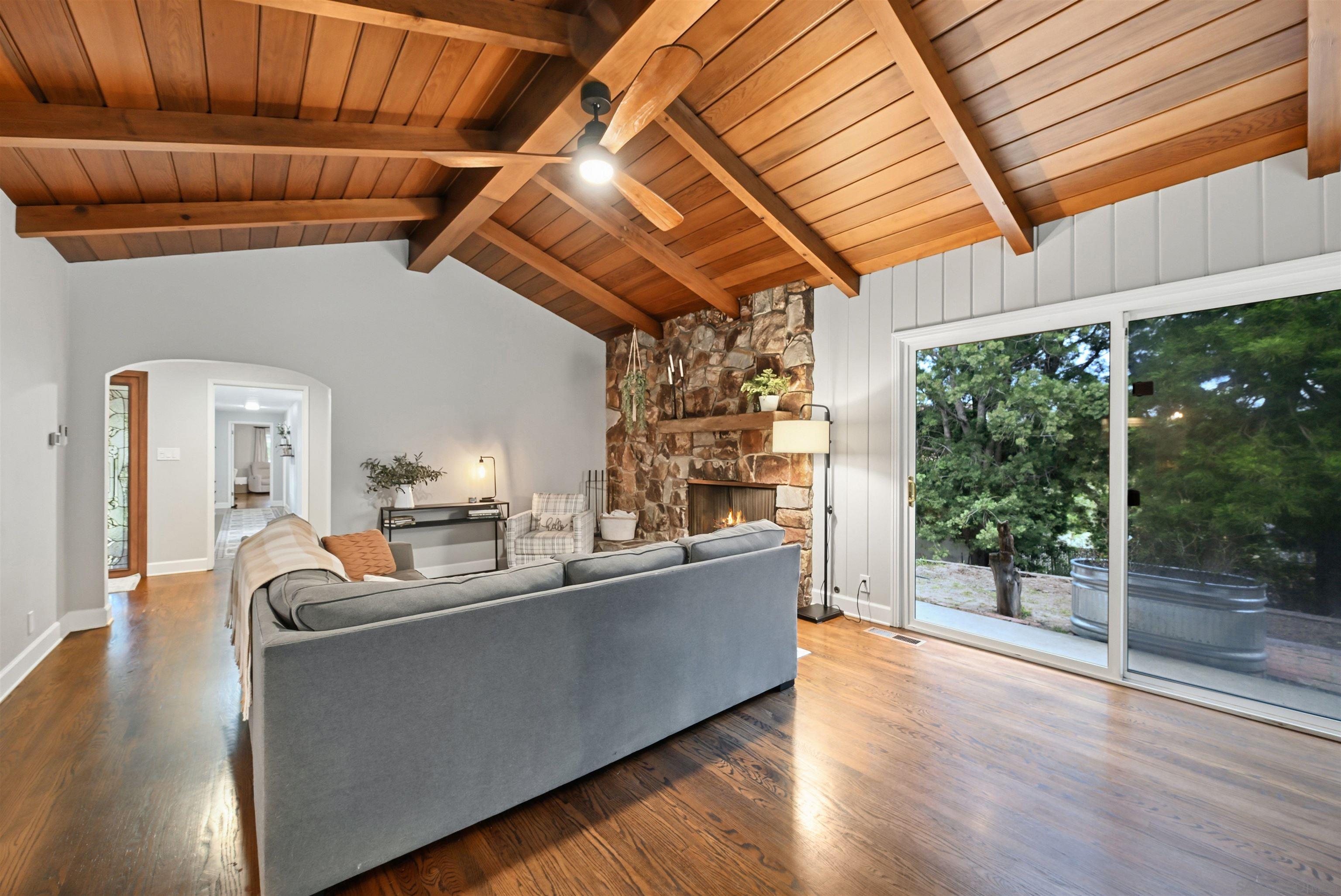 Detail Gallery Image 16 of 36 For 8615  Mariposa St, La Mesa,  CA 91941 - 4 Beds | 2/1 Baths