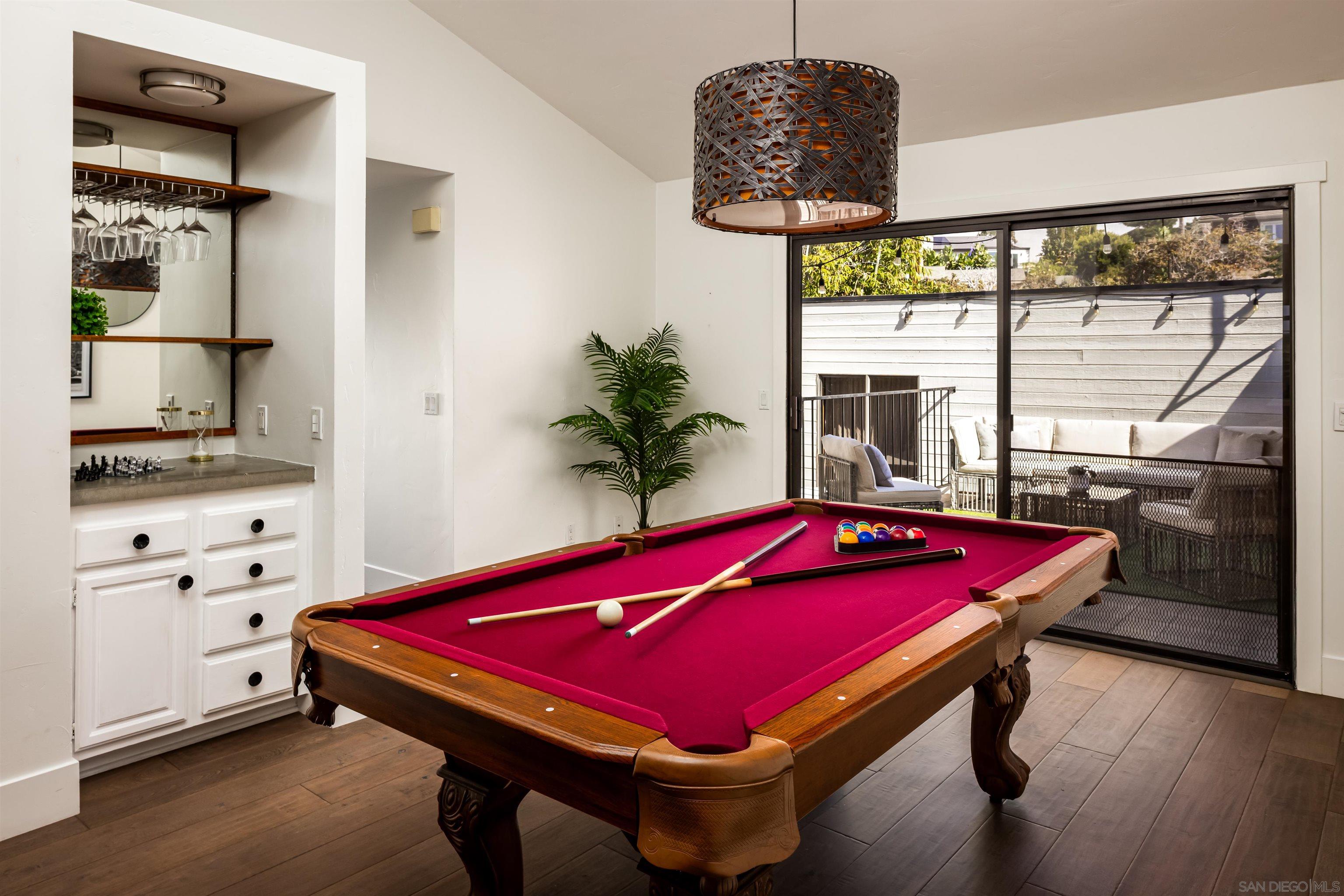 Detail Gallery Image 14 of 39 For 698  Hygeia Ave, Encinitas,  CA 92024 - 3 Beds | 2/1 Baths