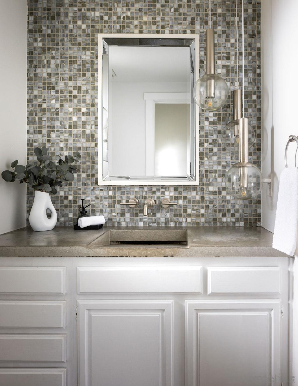 Detail Gallery Image 16 of 39 For 698  Hygeia Ave, Encinitas,  CA 92024 - 3 Beds | 2/1 Baths