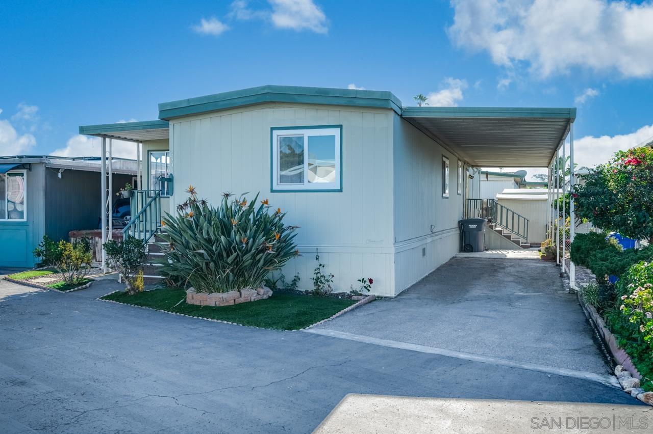 Detail Gallery Image 2 of 24 For 6460  Convoy Ct  #250,  San Diego,  CA 92117 - 2 Beds | 2 Baths