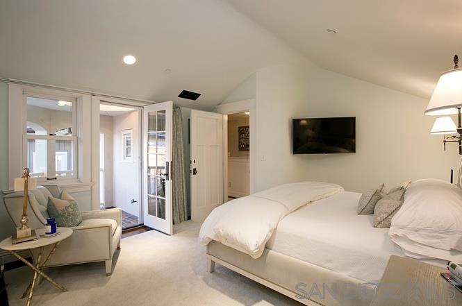 Detail Gallery Image 7 of 13 For Cambridge, Cardiff By The Sea,  CA 92007 - 3 Beds | 2/1 Baths