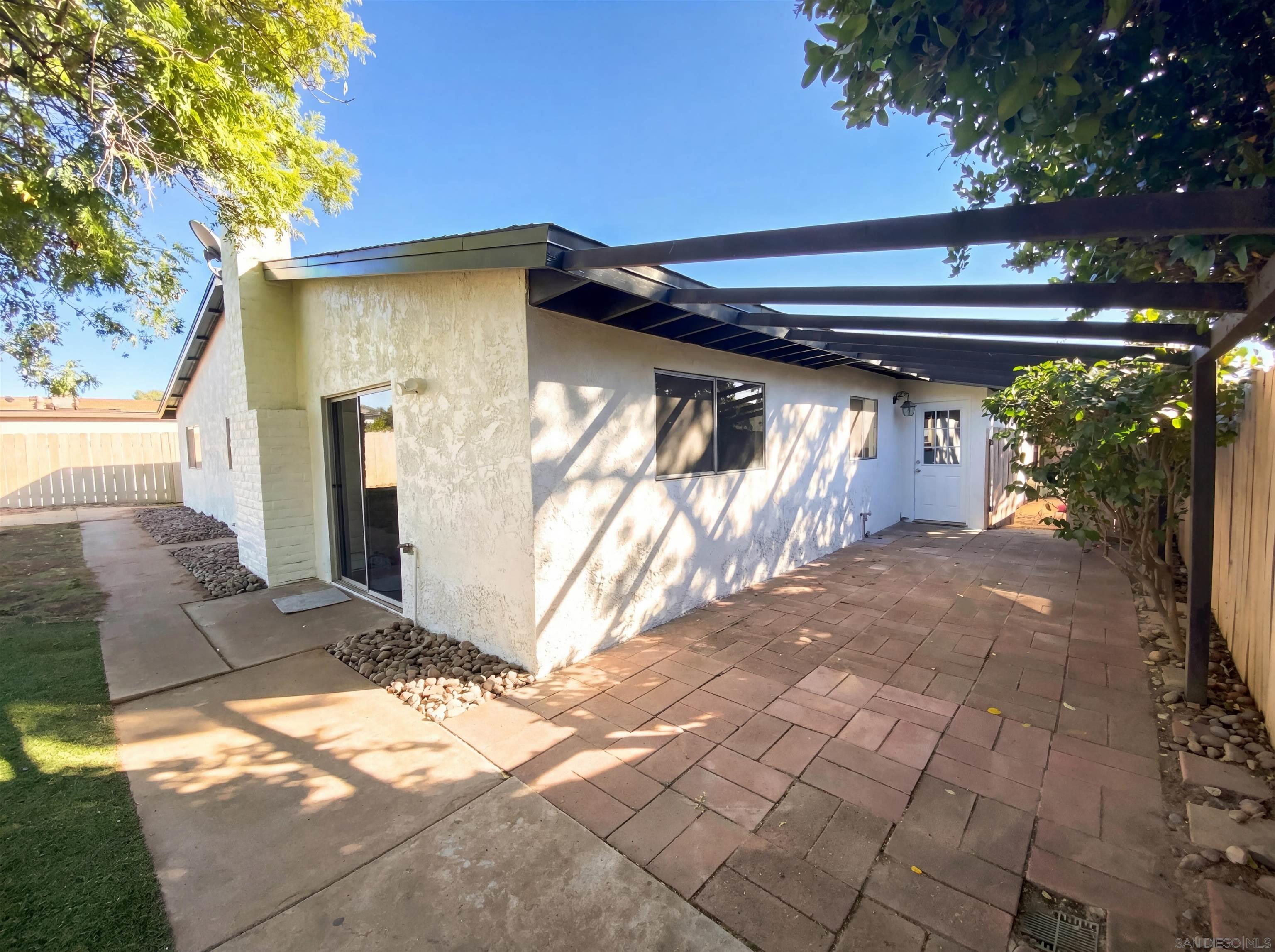 Detail Gallery Image 6 of 18 For 1494  Dumar Ave, El Cajon,  CA 92019 - 3 Beds | 2 Baths