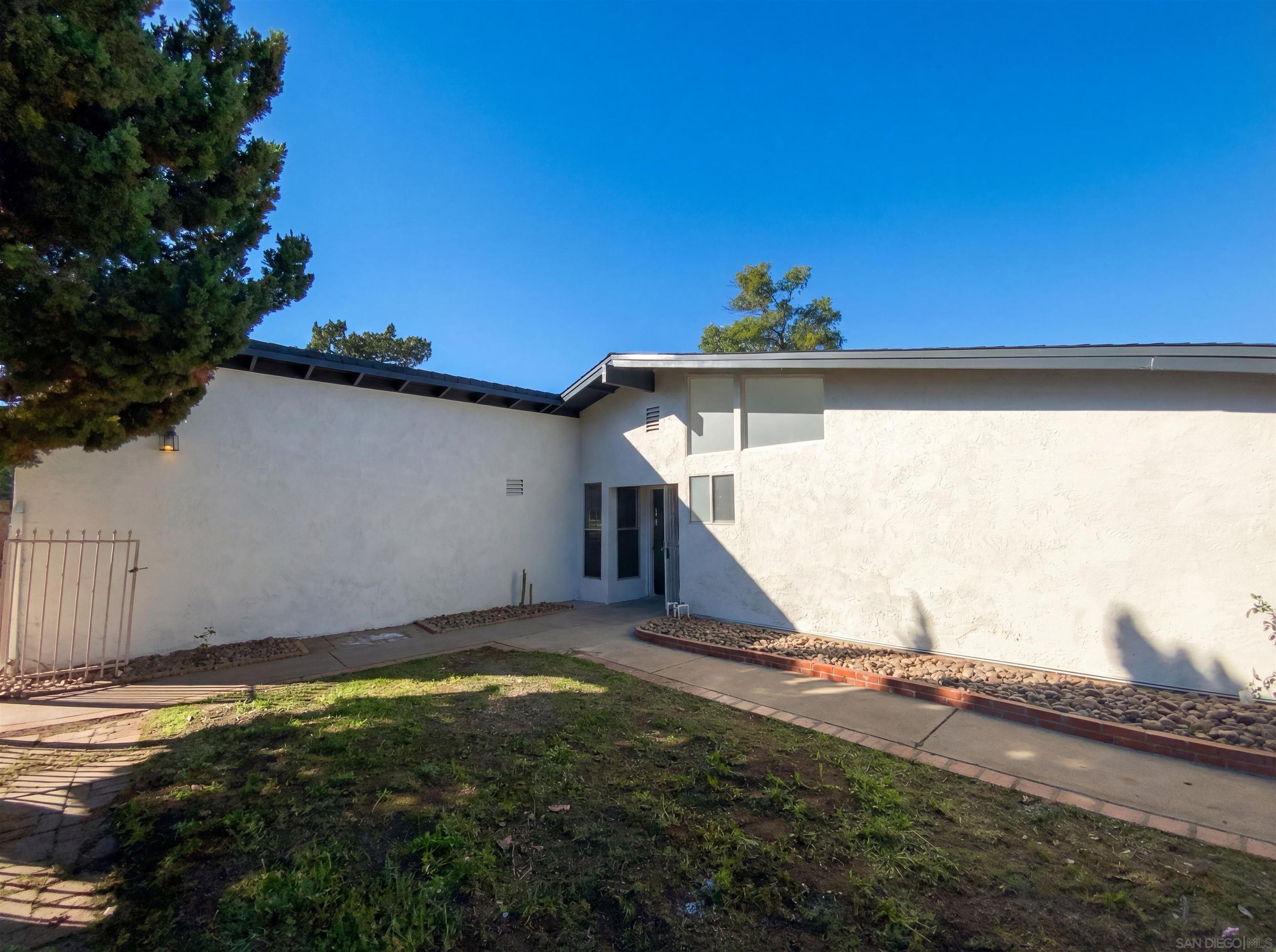 Detail Gallery Image 7 of 18 For 1494  Dumar Ave, El Cajon,  CA 92019 - 3 Beds | 2 Baths