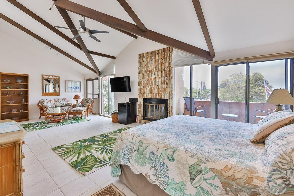 Detail Gallery Image 20 of 35 For 835  D Ave  #4,  Coronado,  CA 92118 - 2 Beds | 2/1 Baths