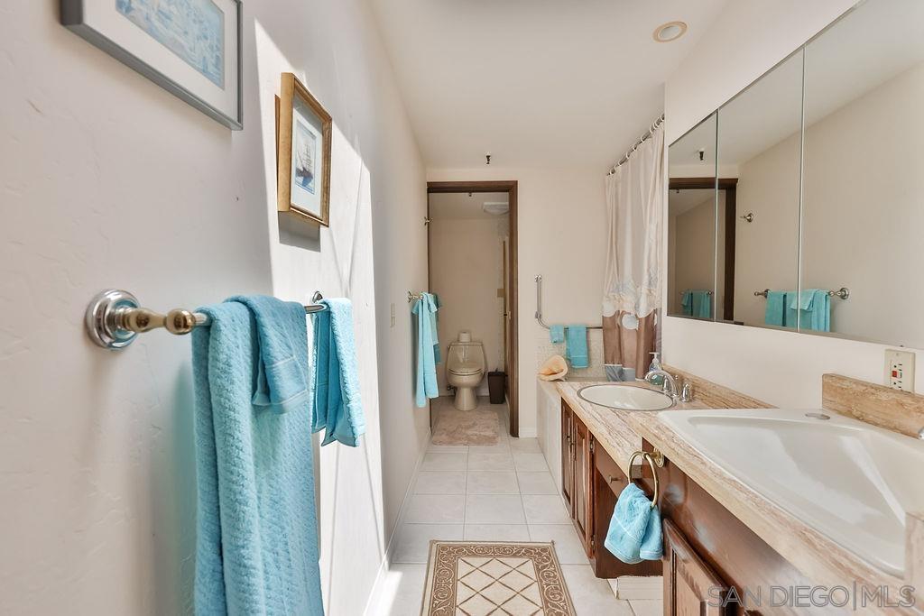 Detail Gallery Image 28 of 35 For 835  D Ave  #4,  Coronado,  CA 92118 - 2 Beds | 2/1 Baths