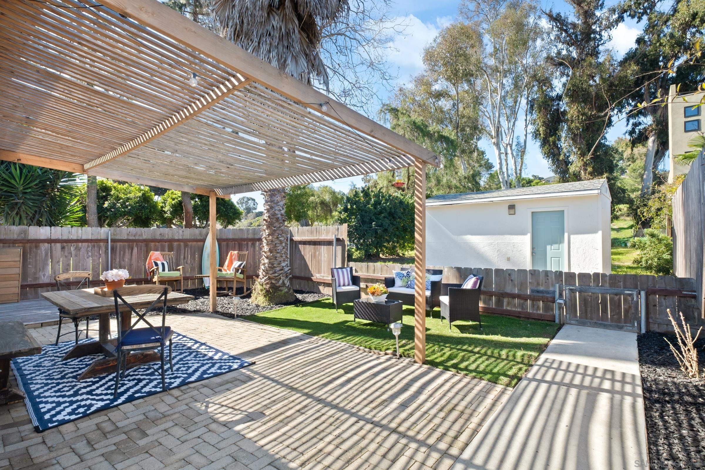 Detail Gallery Image 14 of 38 For 701  Valley Ave, Solana Beach,  CA 92075 - 3 Beds | 2 Baths