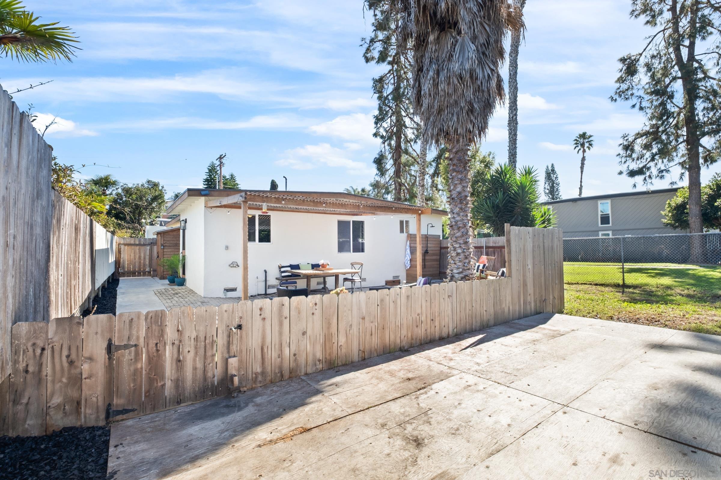Detail Gallery Image 15 of 38 For 701  Valley Ave, Solana Beach,  CA 92075 - 3 Beds | 2 Baths