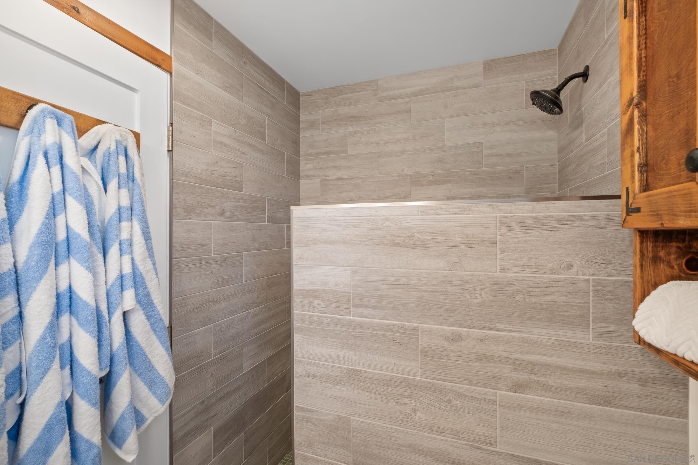 Detail Gallery Image 32 of 38 For 701  Valley Ave, Solana Beach,  CA 92075 - 3 Beds | 2 Baths