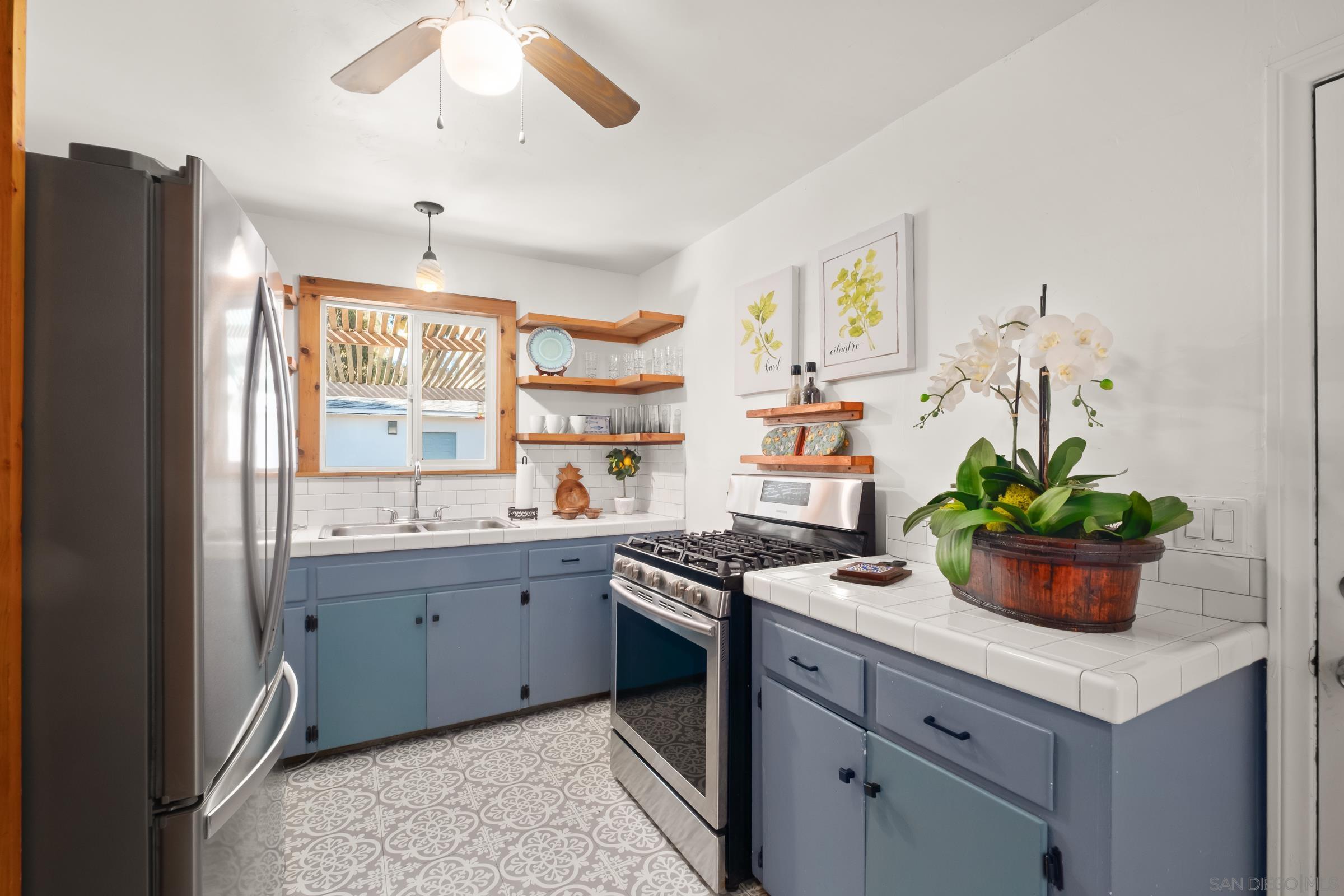 Detail Gallery Image 36 of 38 For 701  Valley Ave, Solana Beach,  CA 92075 - 3 Beds | 2 Baths