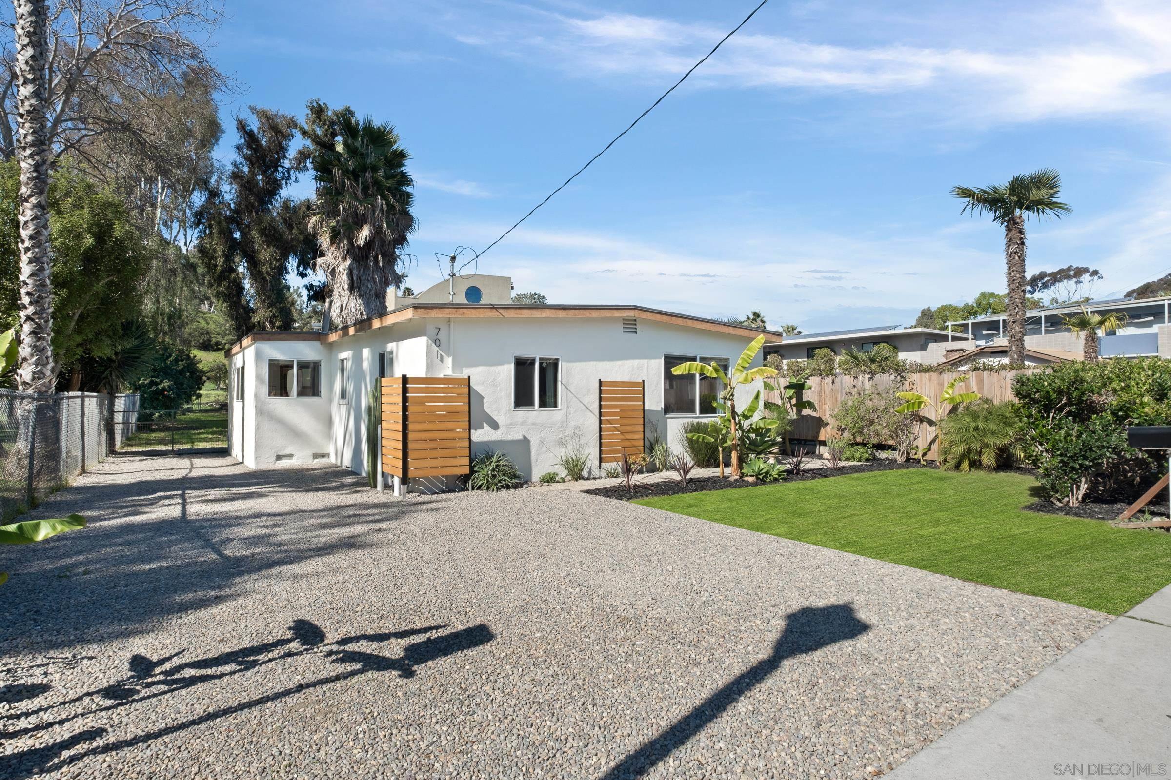 Detail Gallery Image 10 of 38 For 701  Valley Ave, Solana Beach,  CA 92075 - 3 Beds | 2 Baths