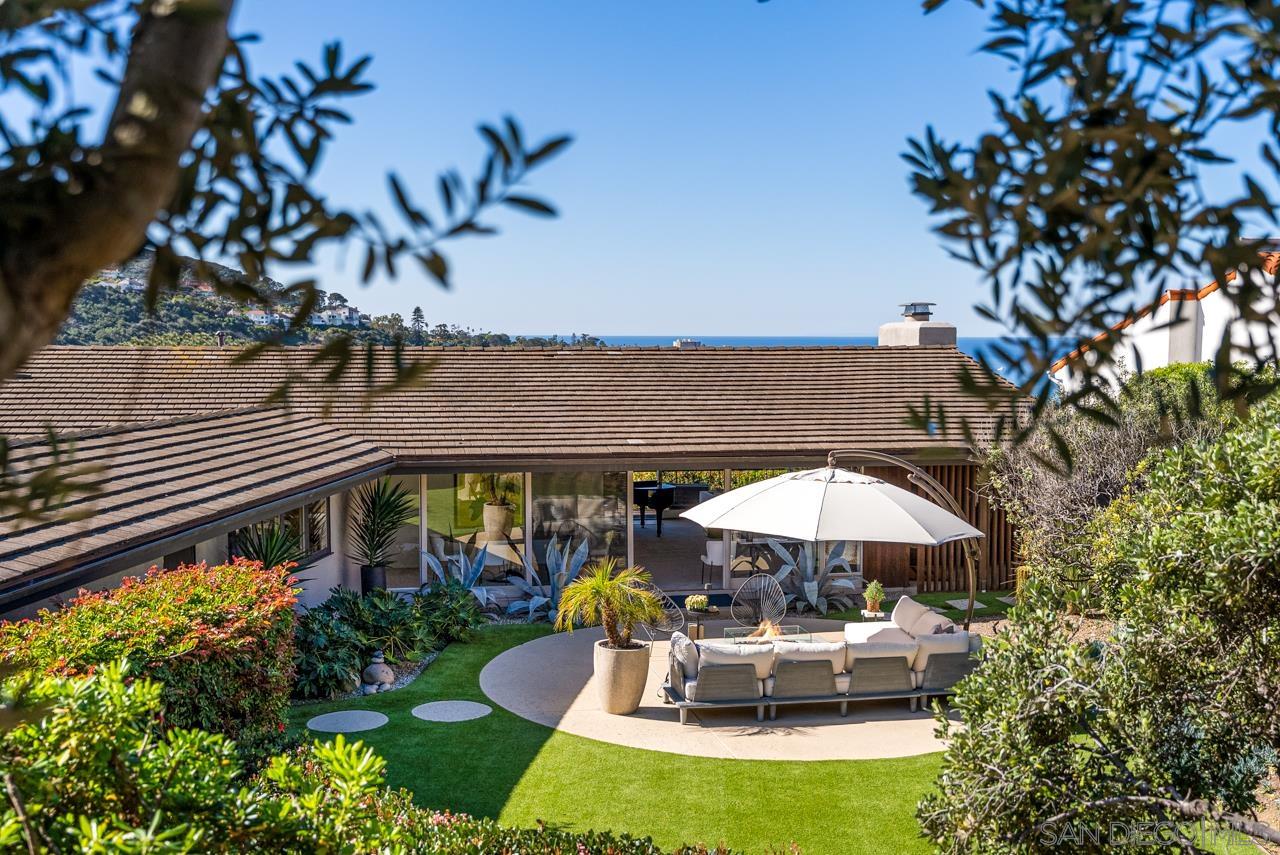 Detail Gallery Image 3 of 75 For 7846  Esterel Dr, La Jolla,  CA 92037 - 4 Beds | 3/1 Baths